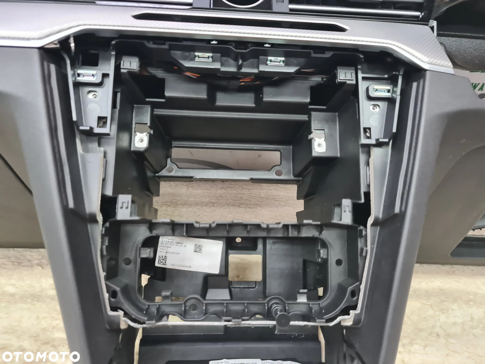 VW ARTEON DESKA ROZDZIELCZA KOKPIT 2019 R R-LINE - 14
