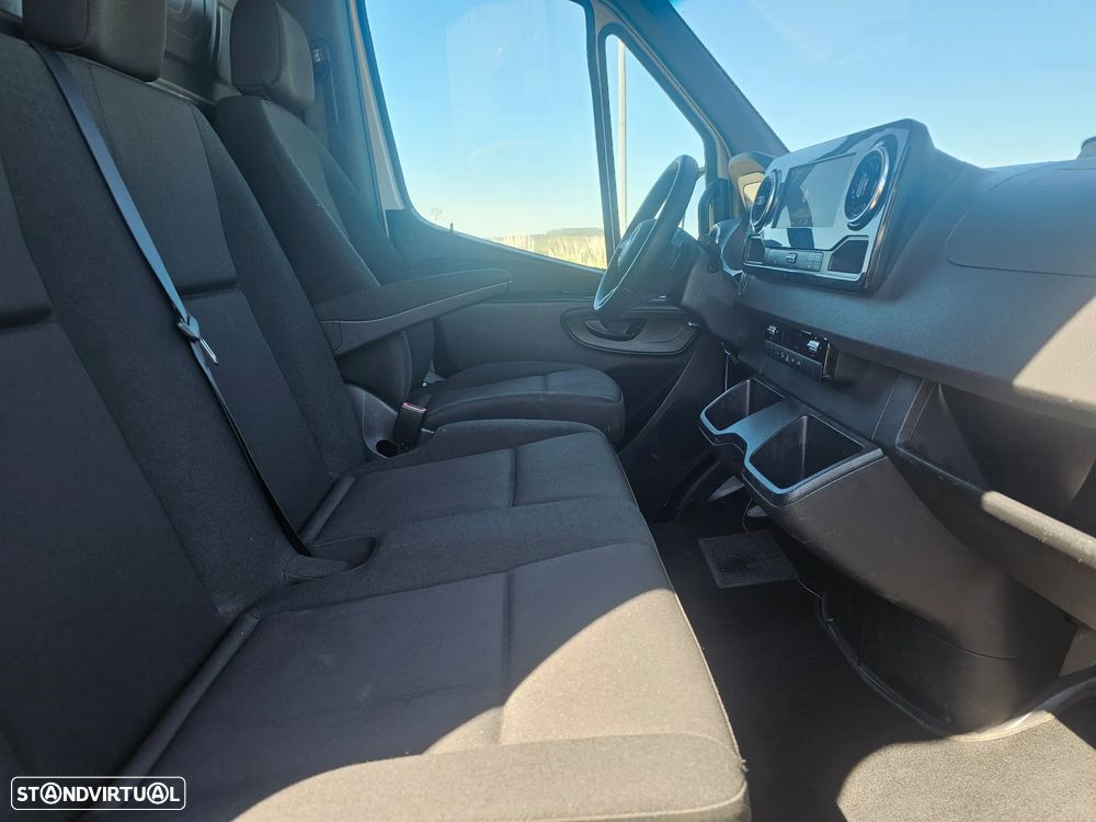 Mercedes-Benz Sprinter 319 CDI - 10