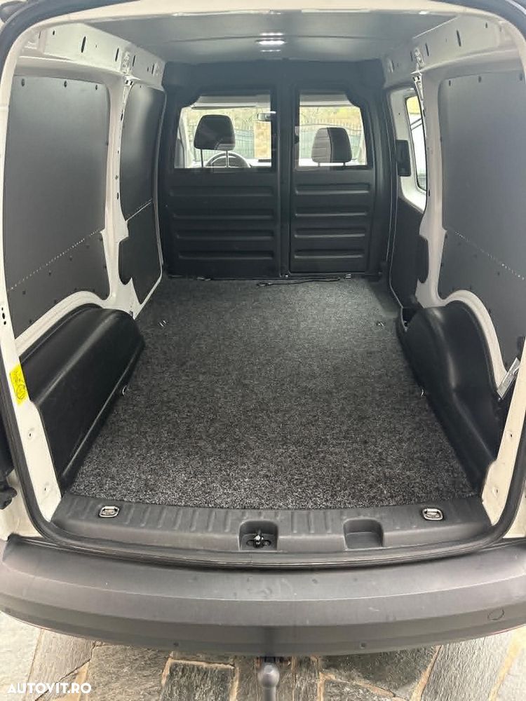Volkswagen Caddy - 11