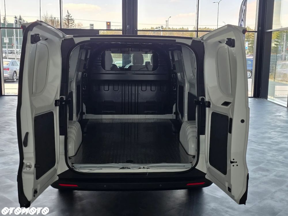 Maxus Deliver 7 L1H1 Fabrycznie NOWY z 2026 roku I Dostępny od reki I Leasing 102% I 5 Lat GWARANCJI I - 30