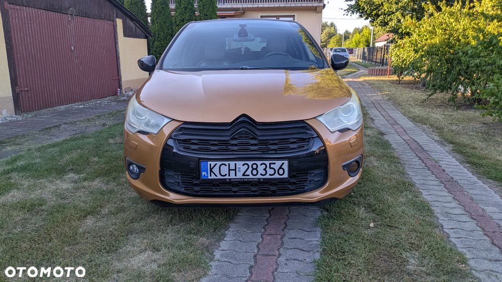 Citroën DS4 1.6 HDi SoChic - 2