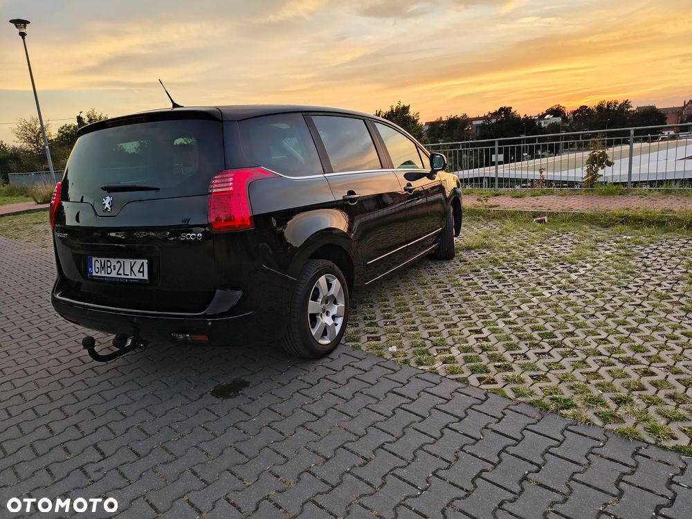 Peugeot 5008 155 THP Family - 3