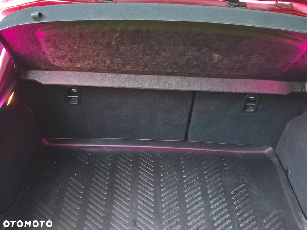Mazda 3 - 10