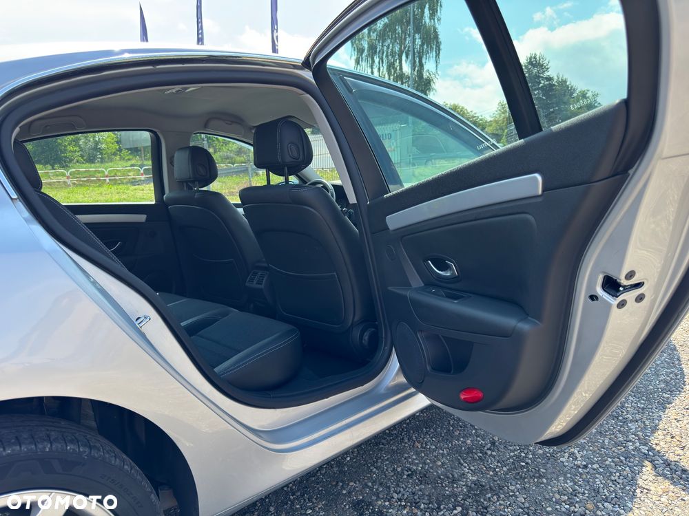 Renault Laguna dCi 110 FAP Expression - 23