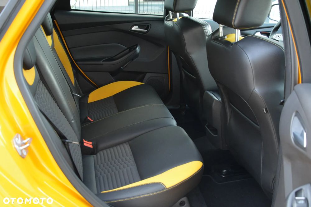 Ford Focus 2.0 TDCi ST-2 PowerShift - 33
