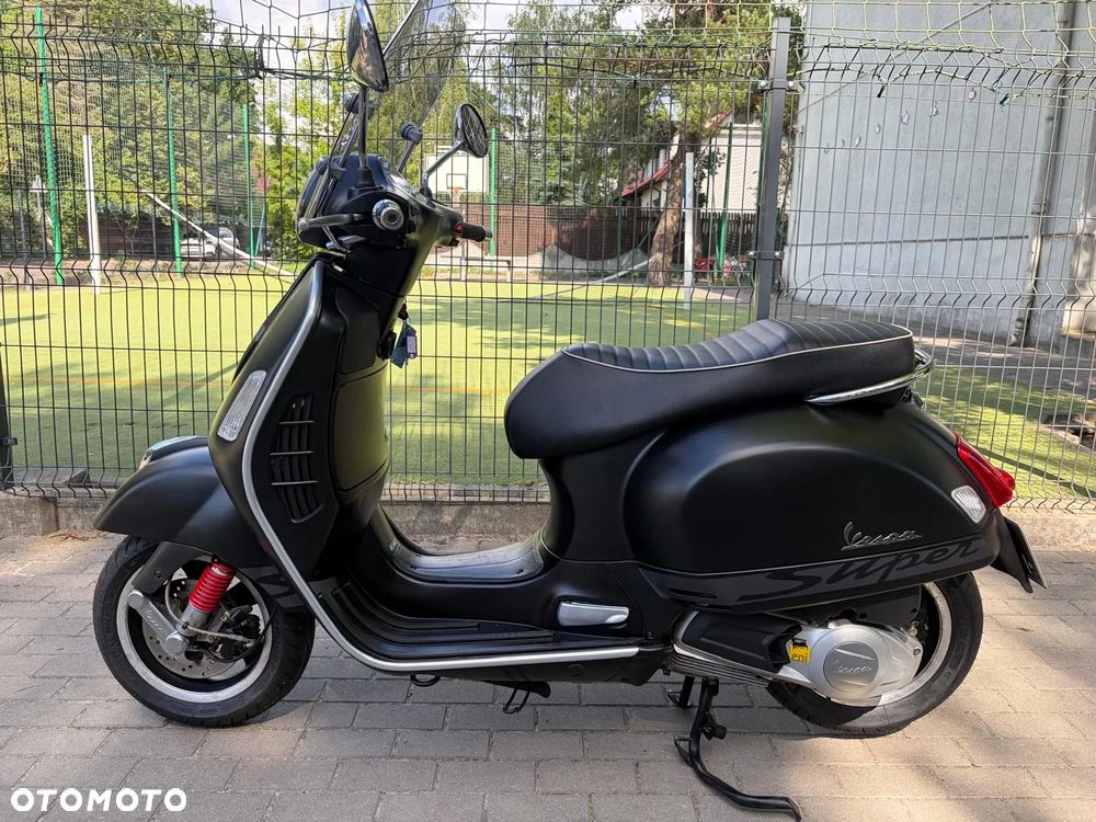 Vespa GTS - 15