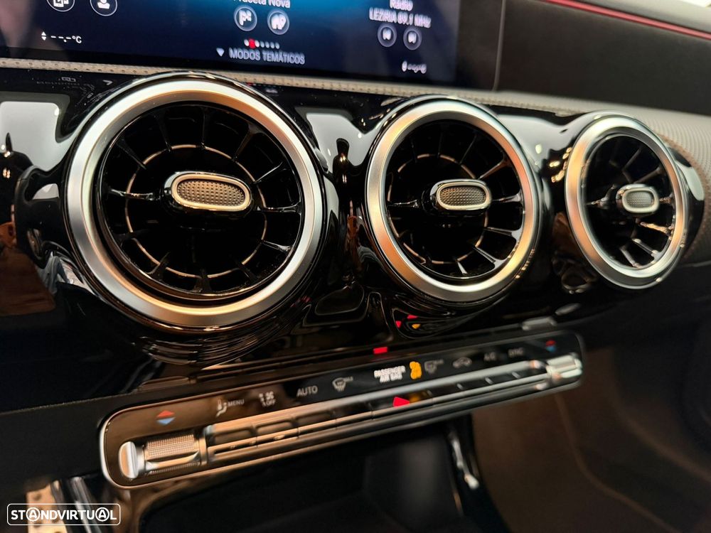 Mercedes-Benz A 160 AMG Line - 15