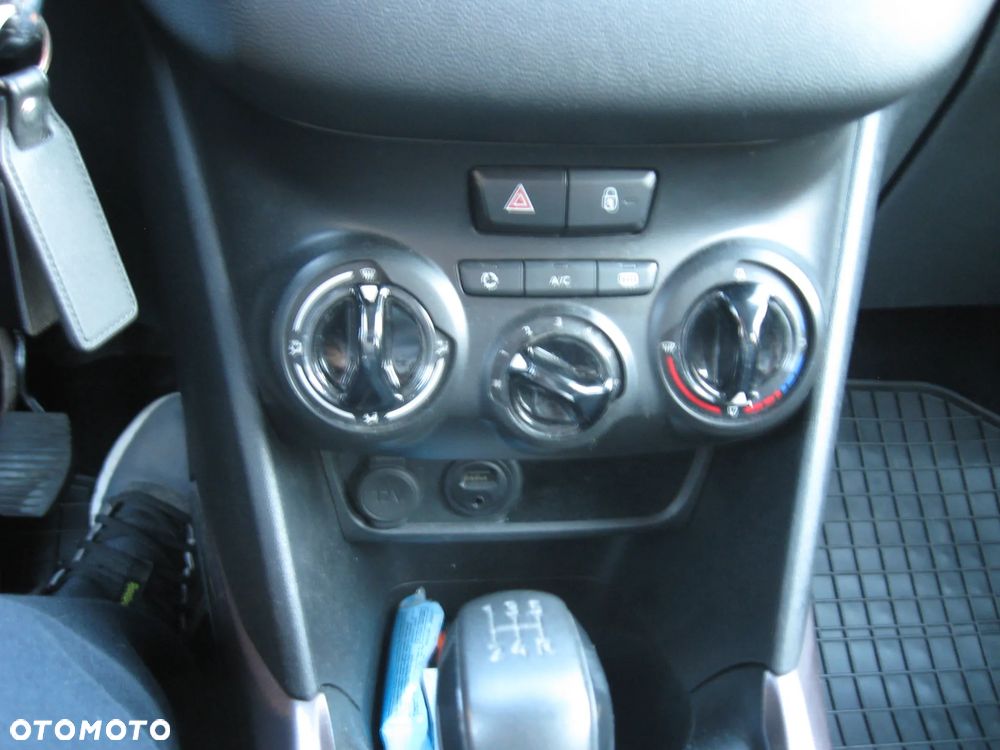 Peugeot 2008 - 23
