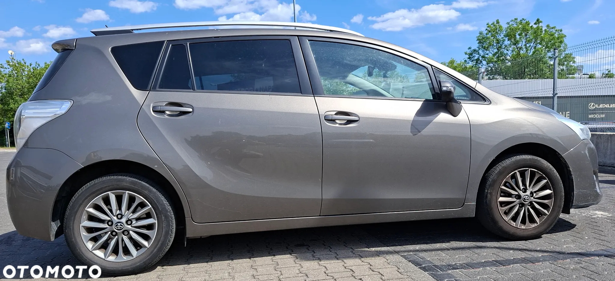 Toyota Verso 1.8 Premium - 6