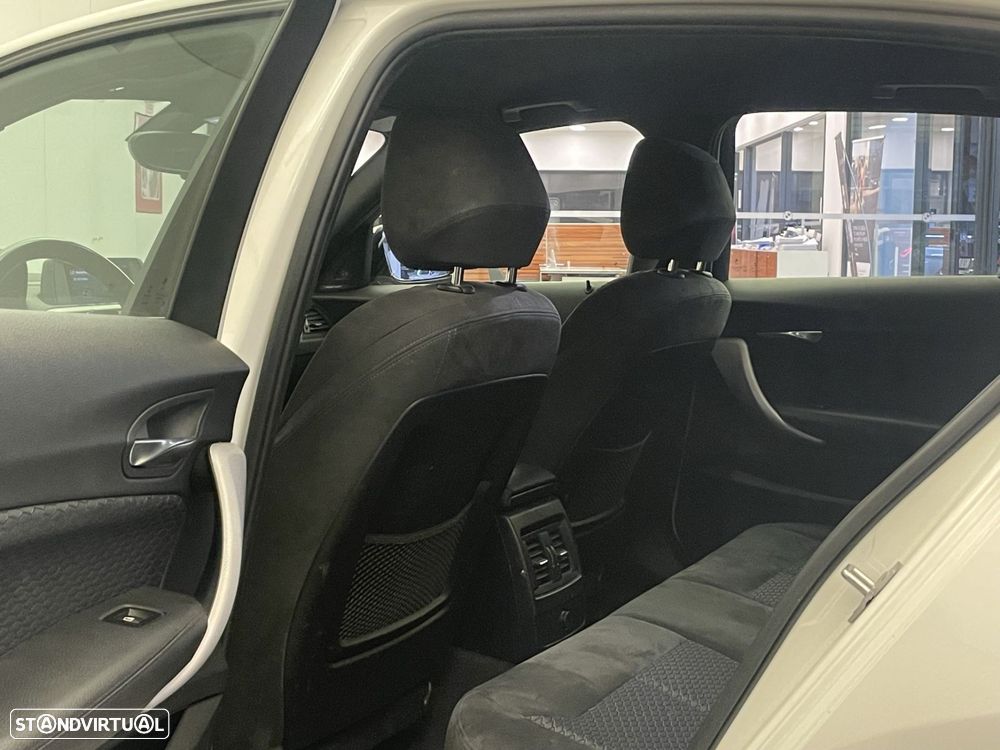 BMW 120 d Pack M Auto - 17