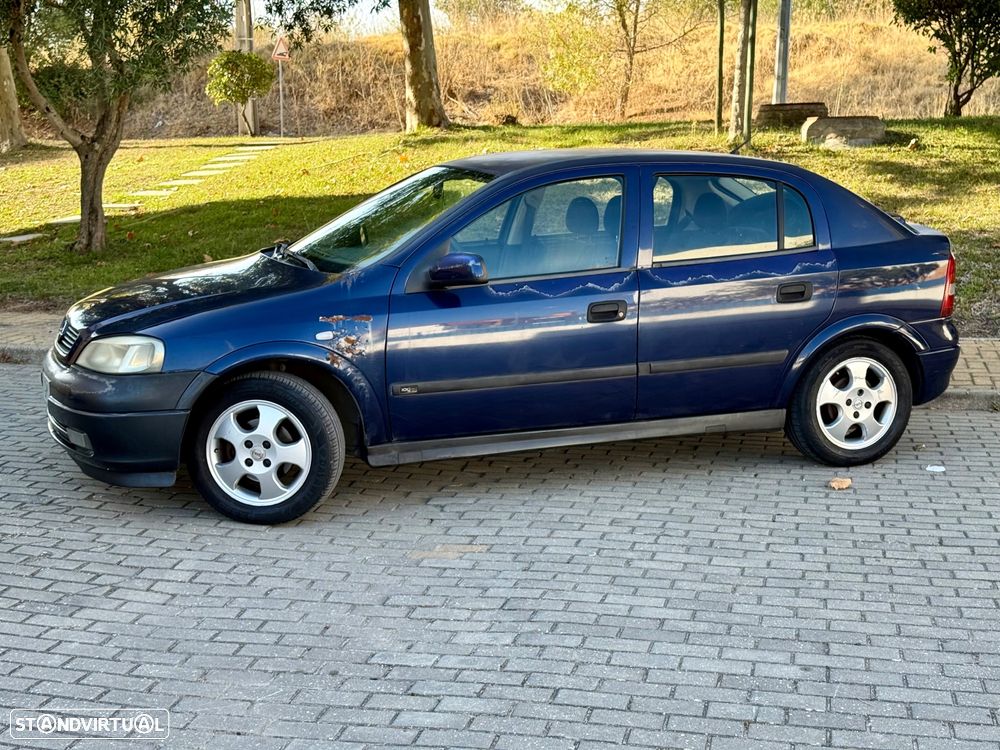 Opel Astra 1.4 Sport - 2
