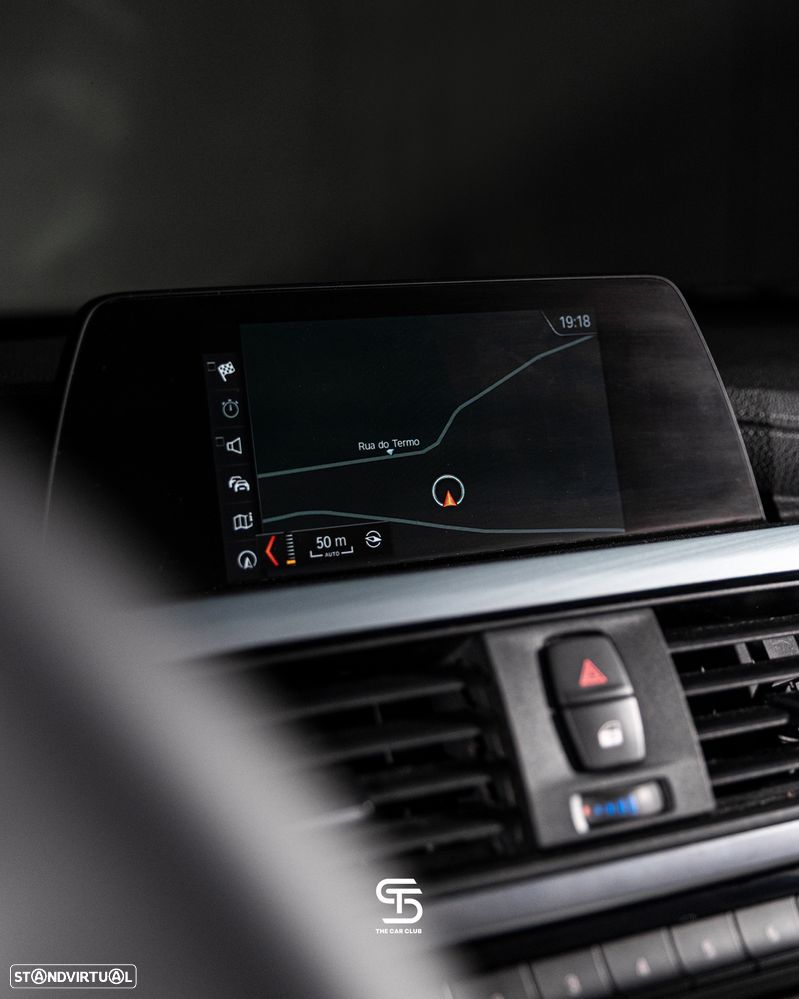 BMW 318 d Aut. Sport Line - 17