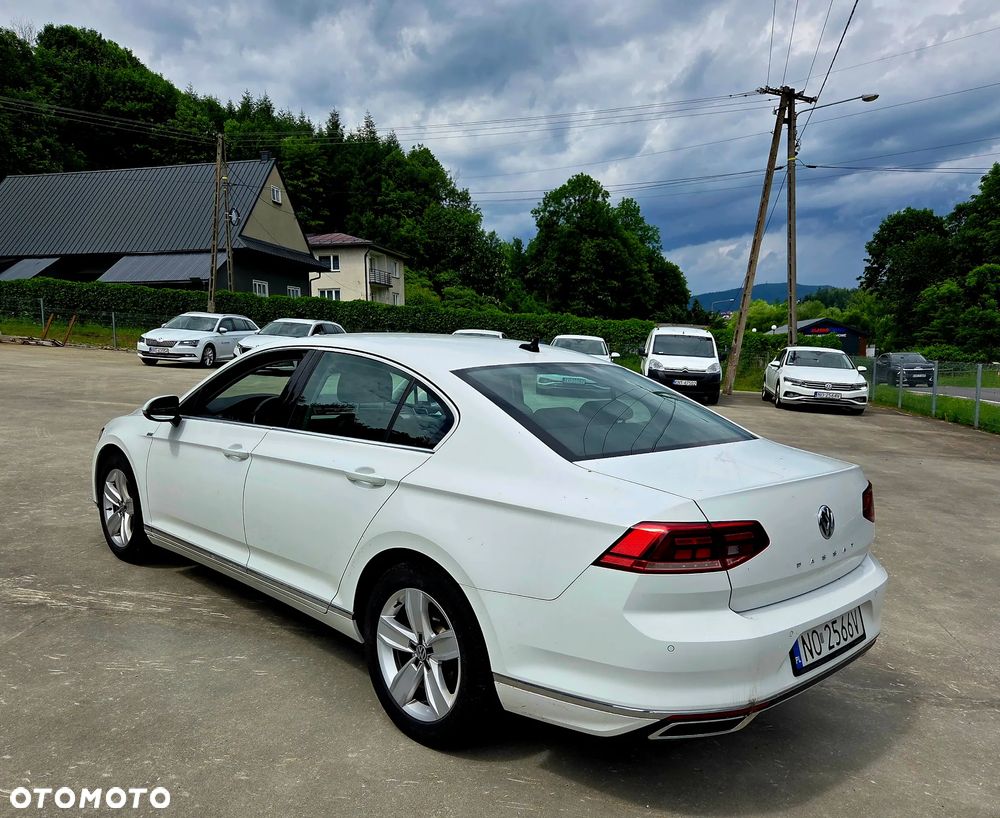 Volkswagen Passat - 7