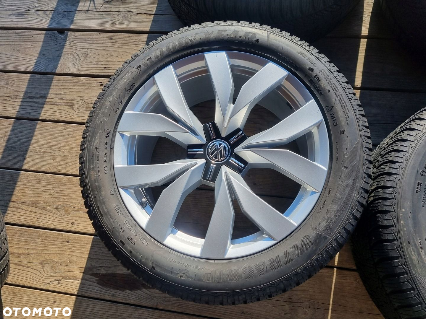 VW TOUAREQ III alu 9X20 ET33 5X112,super stan - 3