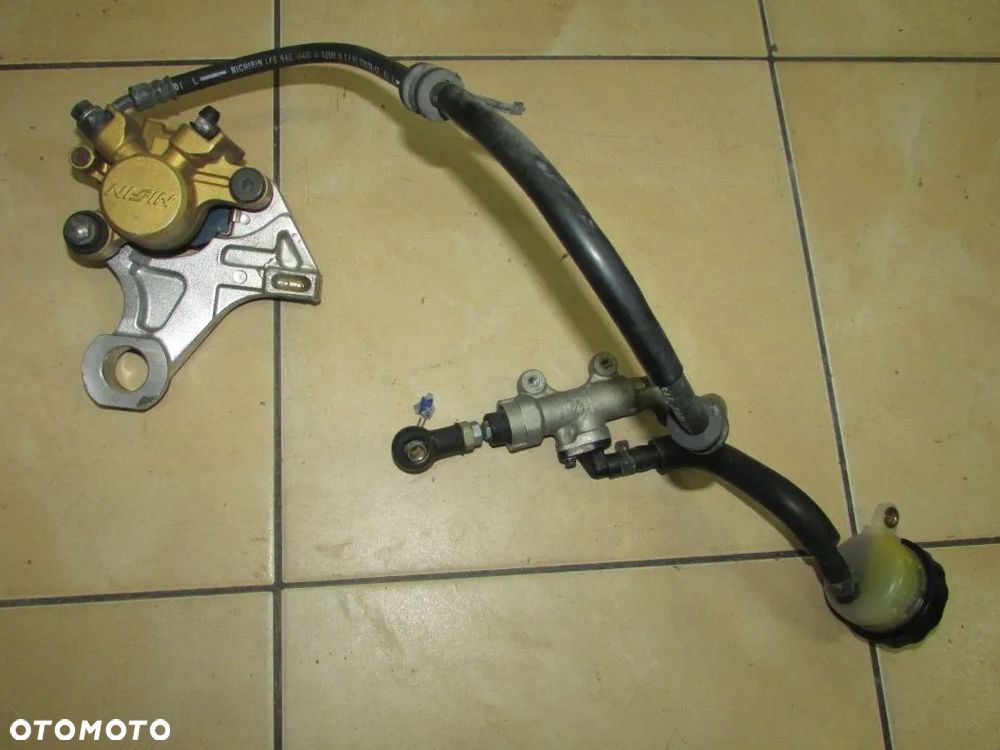 Honda CBR 954 SC50 zacisk hamulca tył pompa - 1