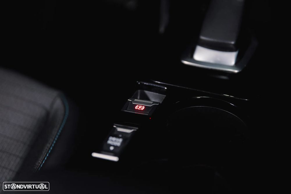 Peugeot e-208 Allure Pack - 20