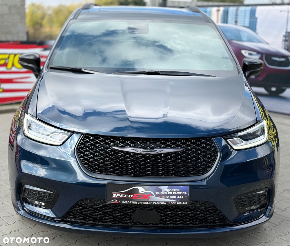 Chrysler Pacifica - 5