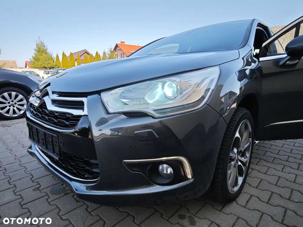 Citroën DS4 HDi 165 SoChic - 9