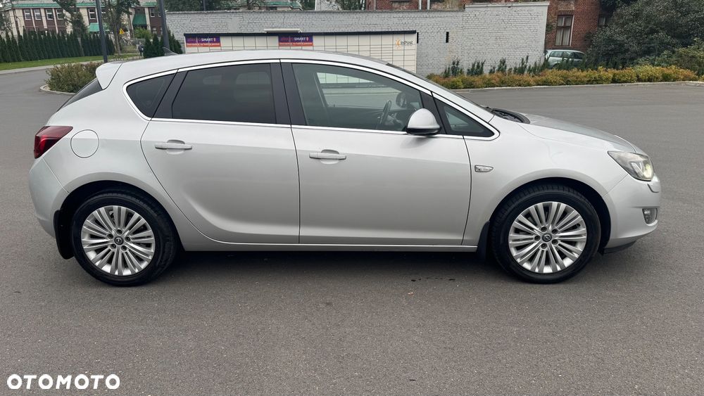 Opel Astra - 11