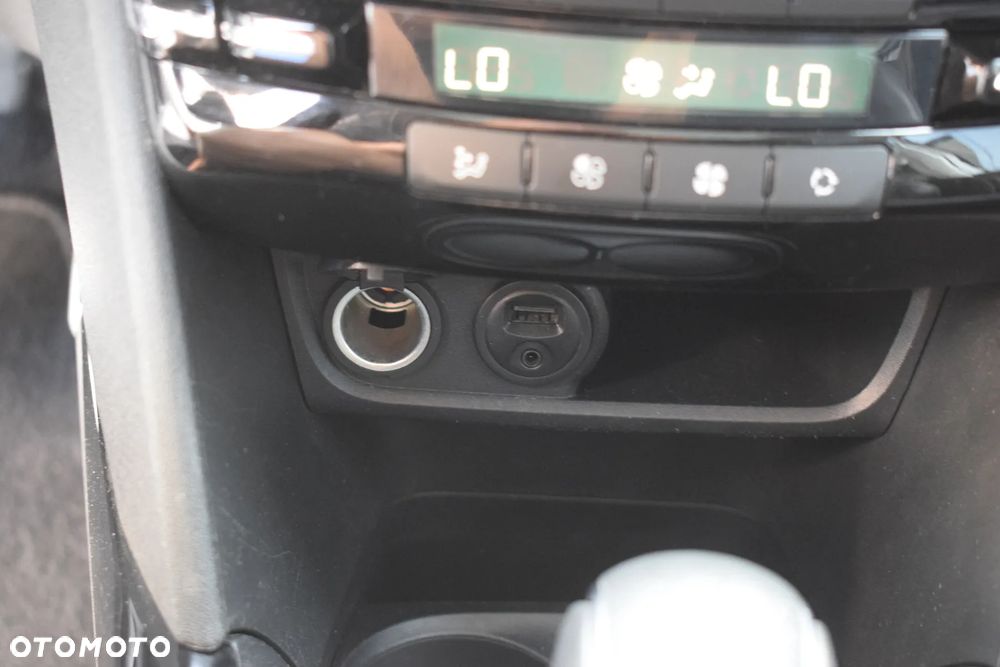 Peugeot 2008 1.2 Pure Tech GPF Crossway S&S EAT6 - 26