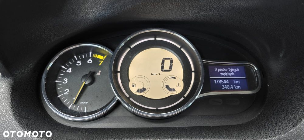 Renault Megane TCe 130 Bose Edition - 9