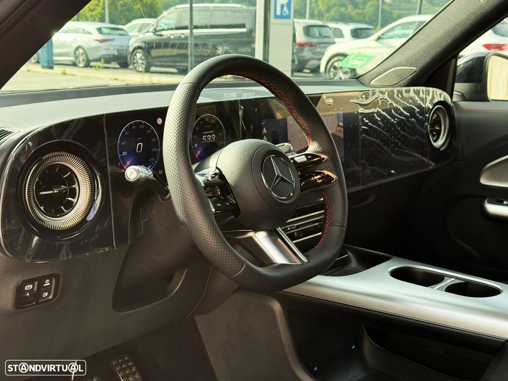 Mercedes-Benz GLB 250+ - 10