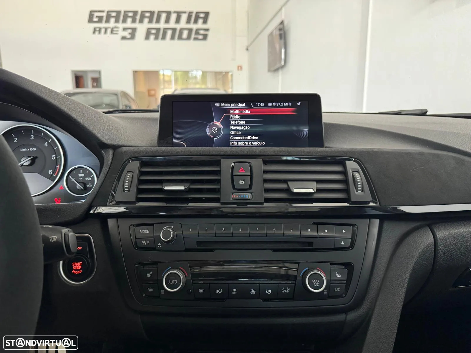 BMW 320 d Touring xDrive Auto - 22