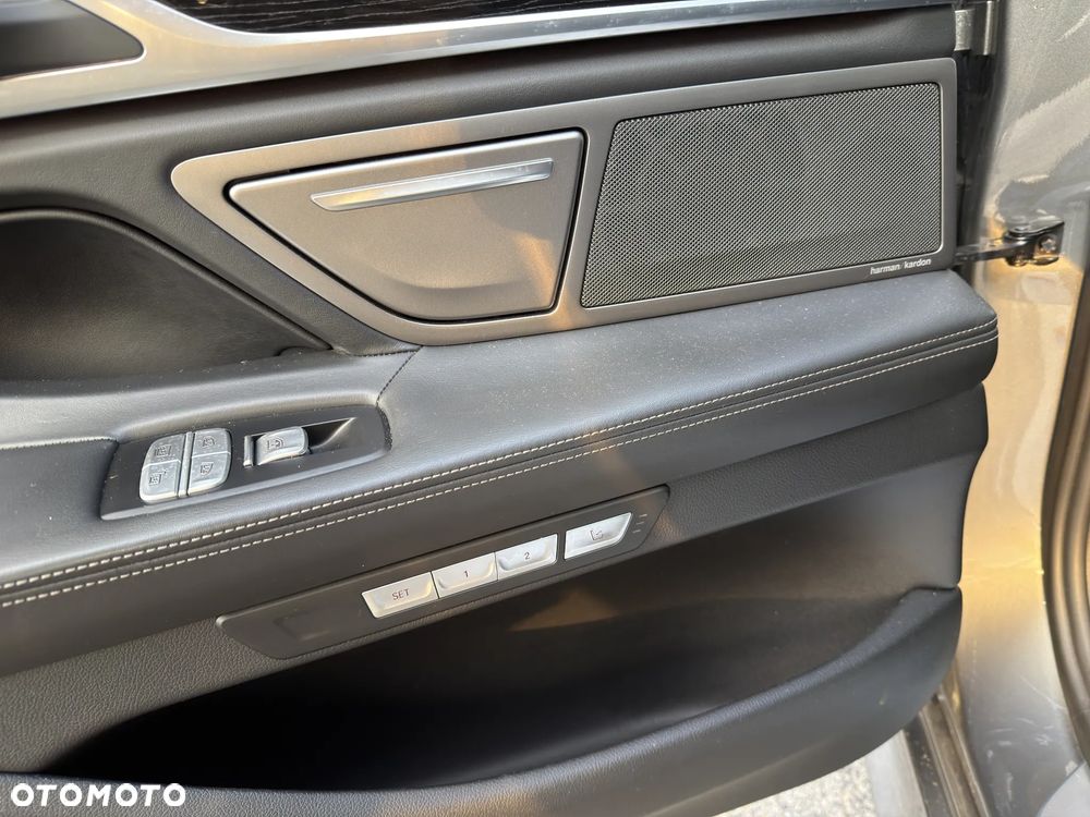 BMW Seria 7 - 14