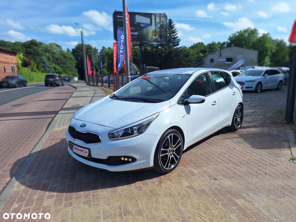 Kia Ceed 1.4 CVVT Attract - 3