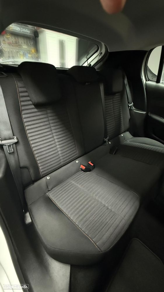 Peugeot 208 Blue-HDi 100 Stop&Start Active - 13