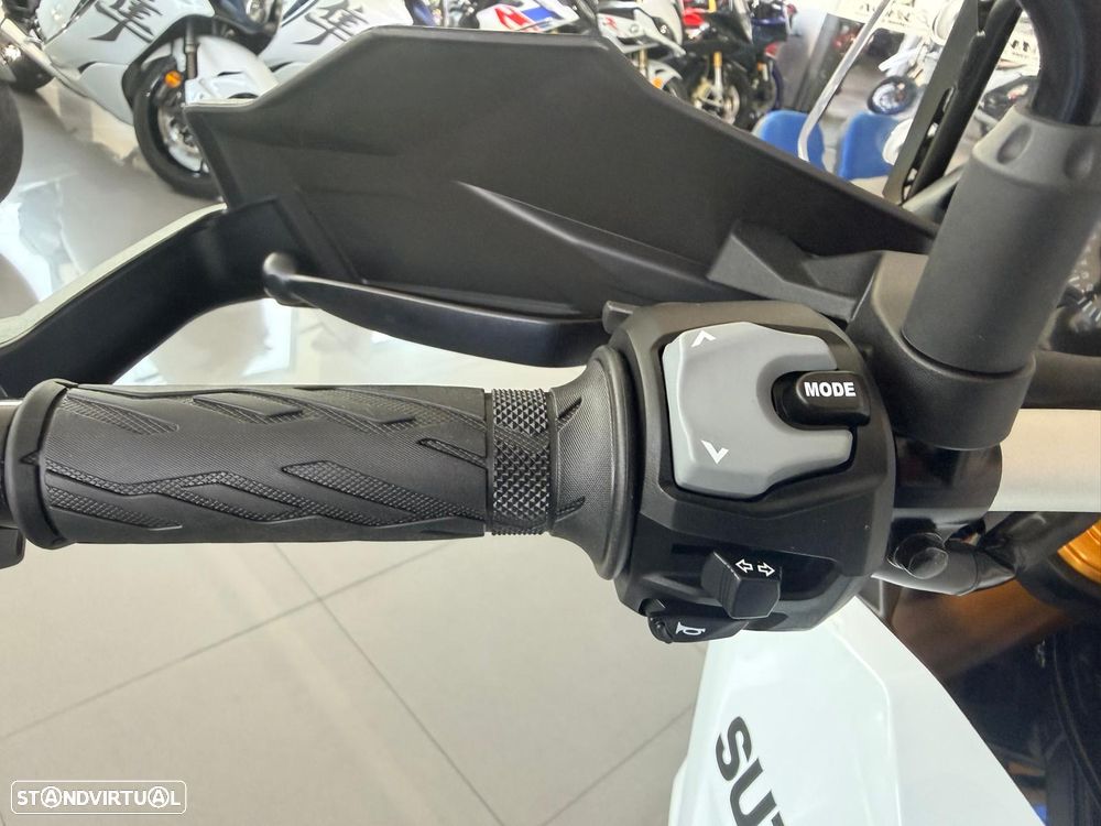 Suzuki DL 800DE - 7