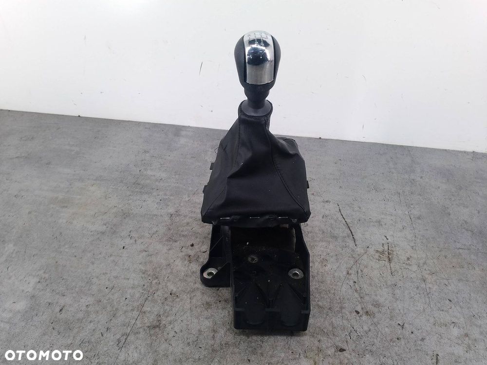 LEWAREK ZMIANY BIEGÓW OPEL VECTRA C 012992703  GM 1.8 16V - 6