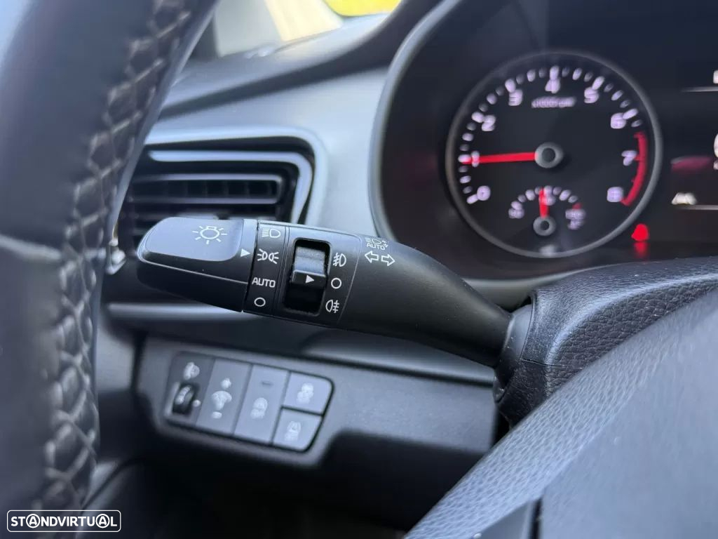 Kia Stonic 1.0 T-GDI Wave - 13