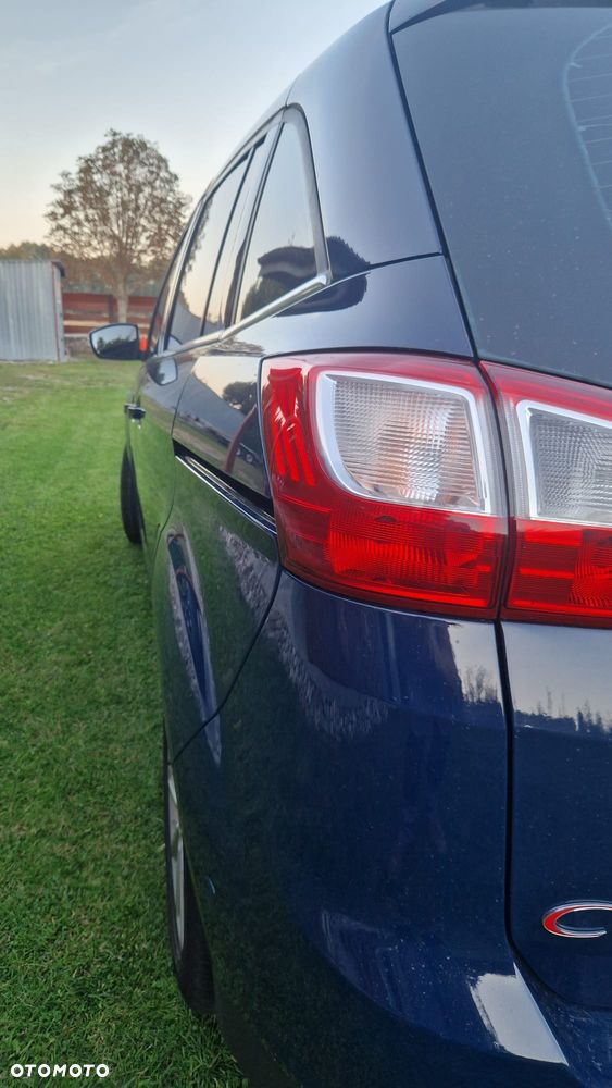 Ford Grand C-MAX - 6