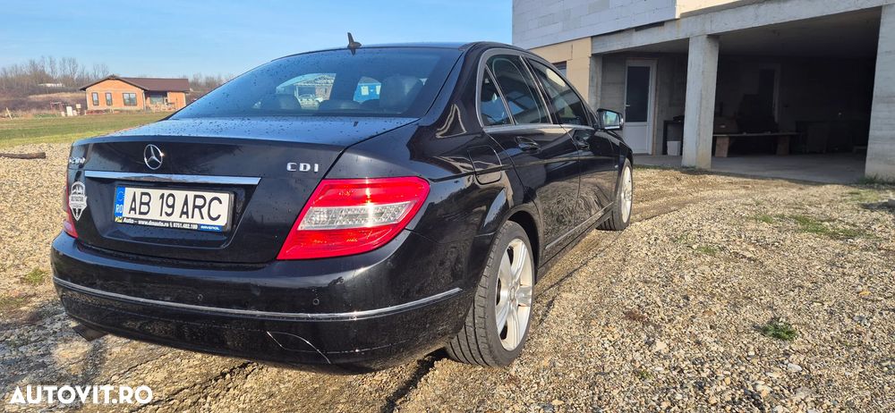 Mercedes-Benz C 200 CDI DPF Automatik BlueEFFICIENCY - 9