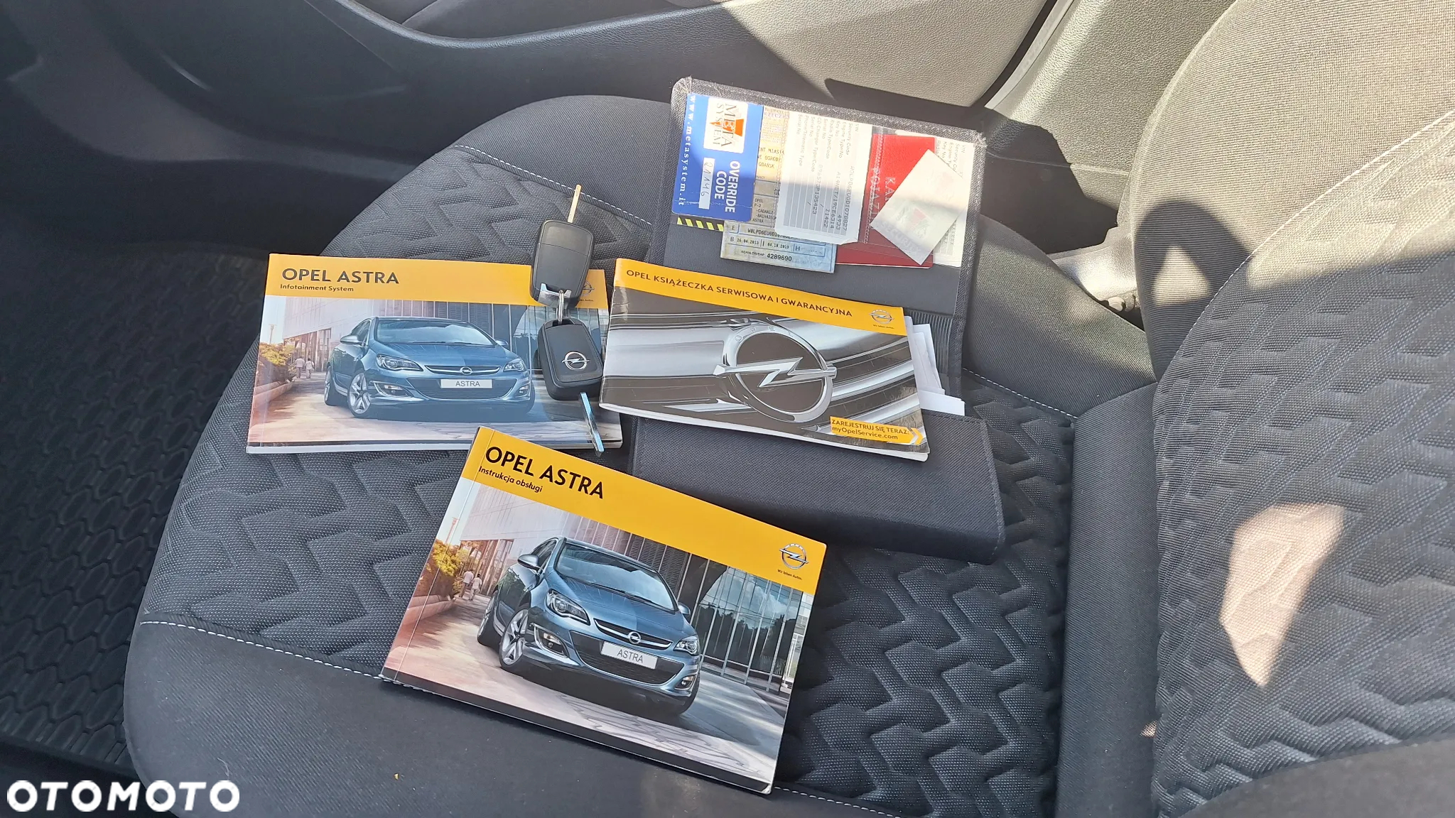 Opel Astra - 16
