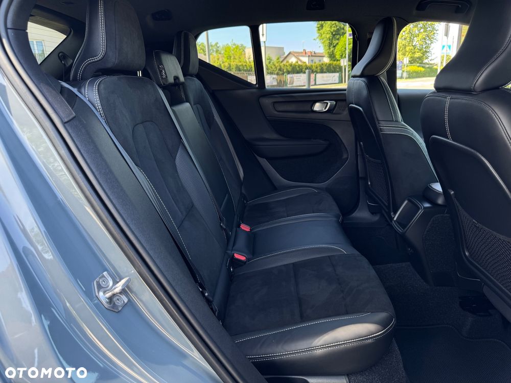 Volvo XC 40 D3 SCR R-Design - 22