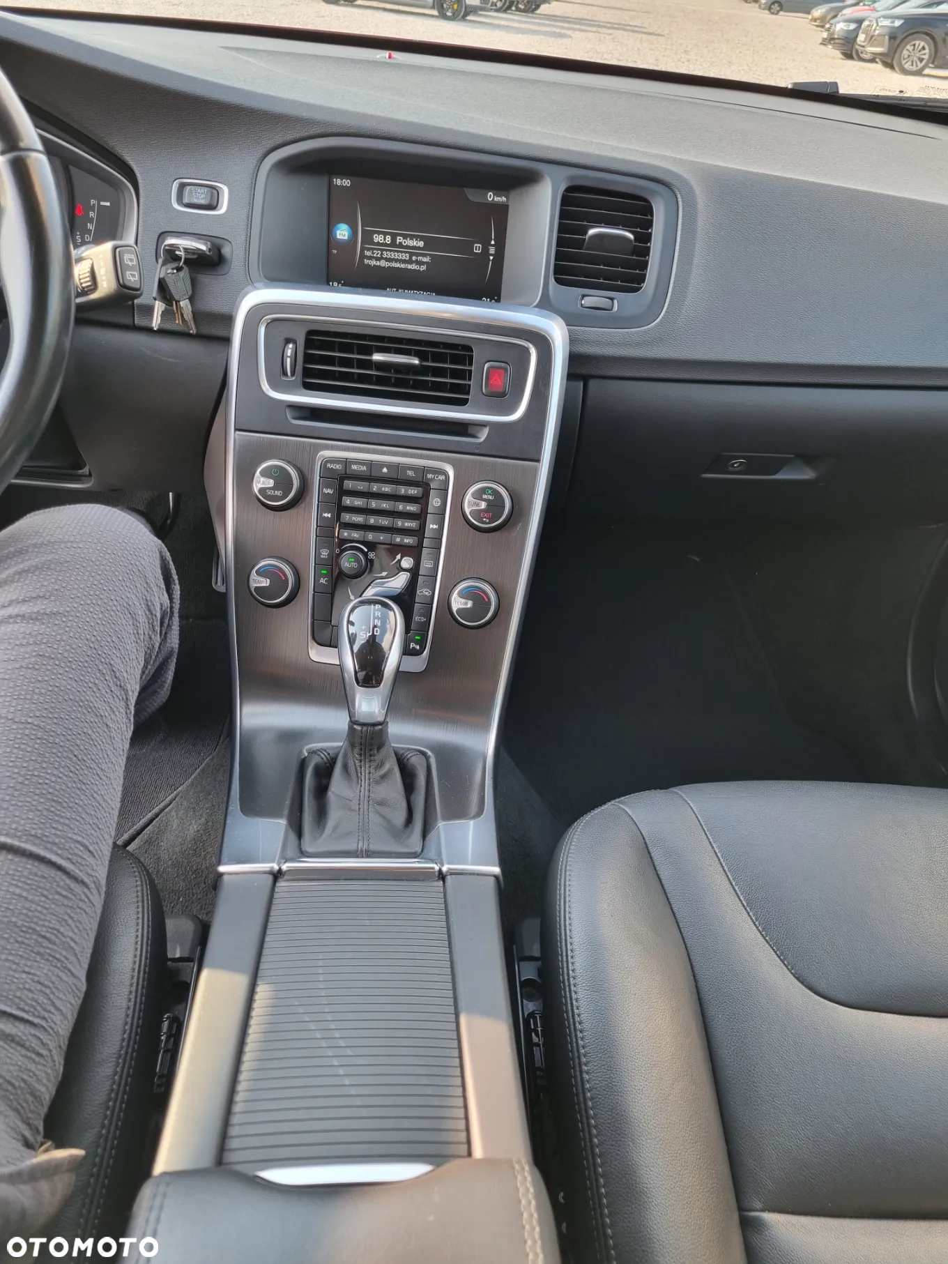 Volvo V60 D4 Drive-E Momentum - 18