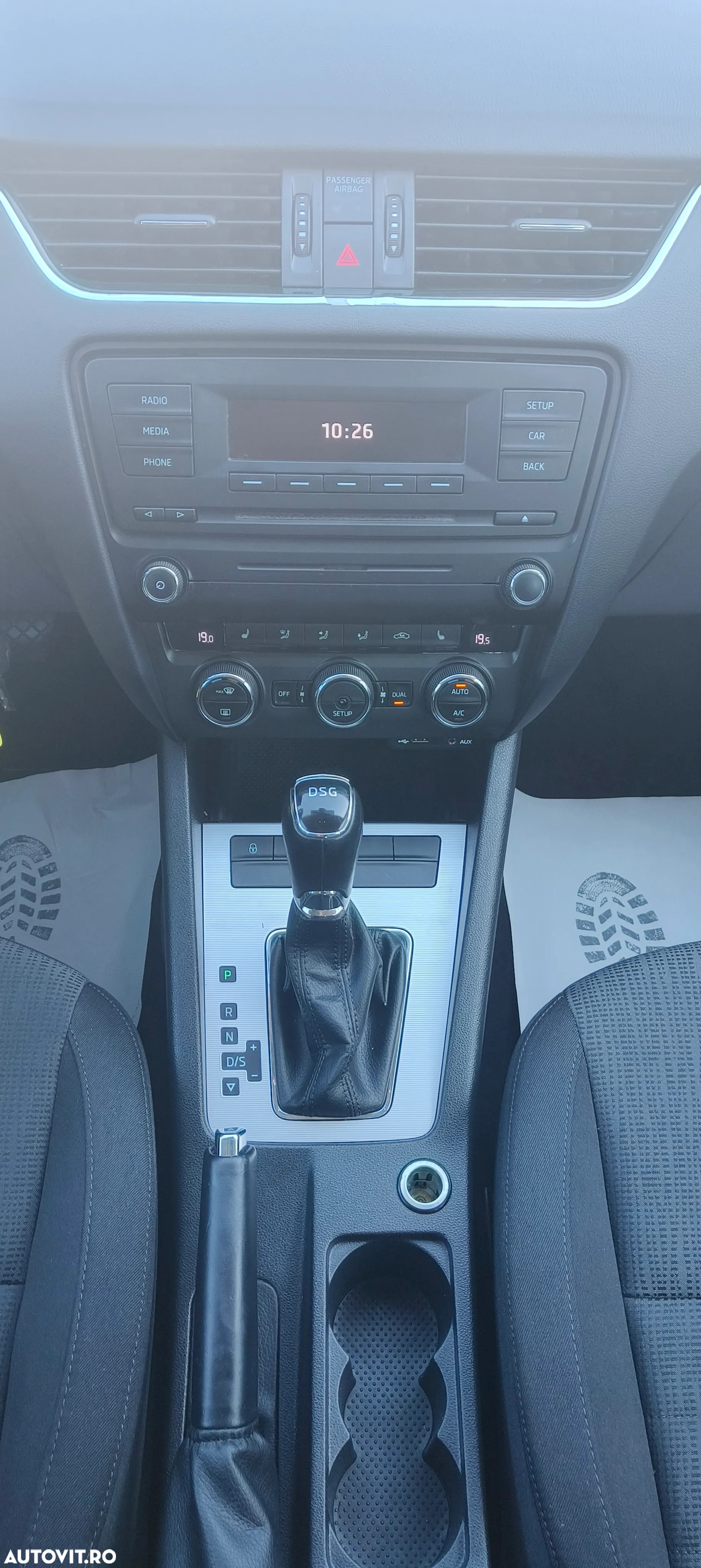 Skoda Octavia 1.6 TDI DSG Style - 10