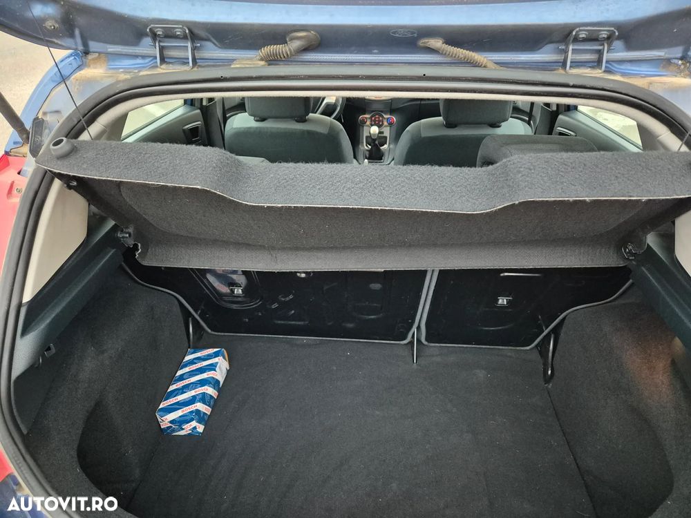 Ford Fiesta 1.25i Titanium - 13