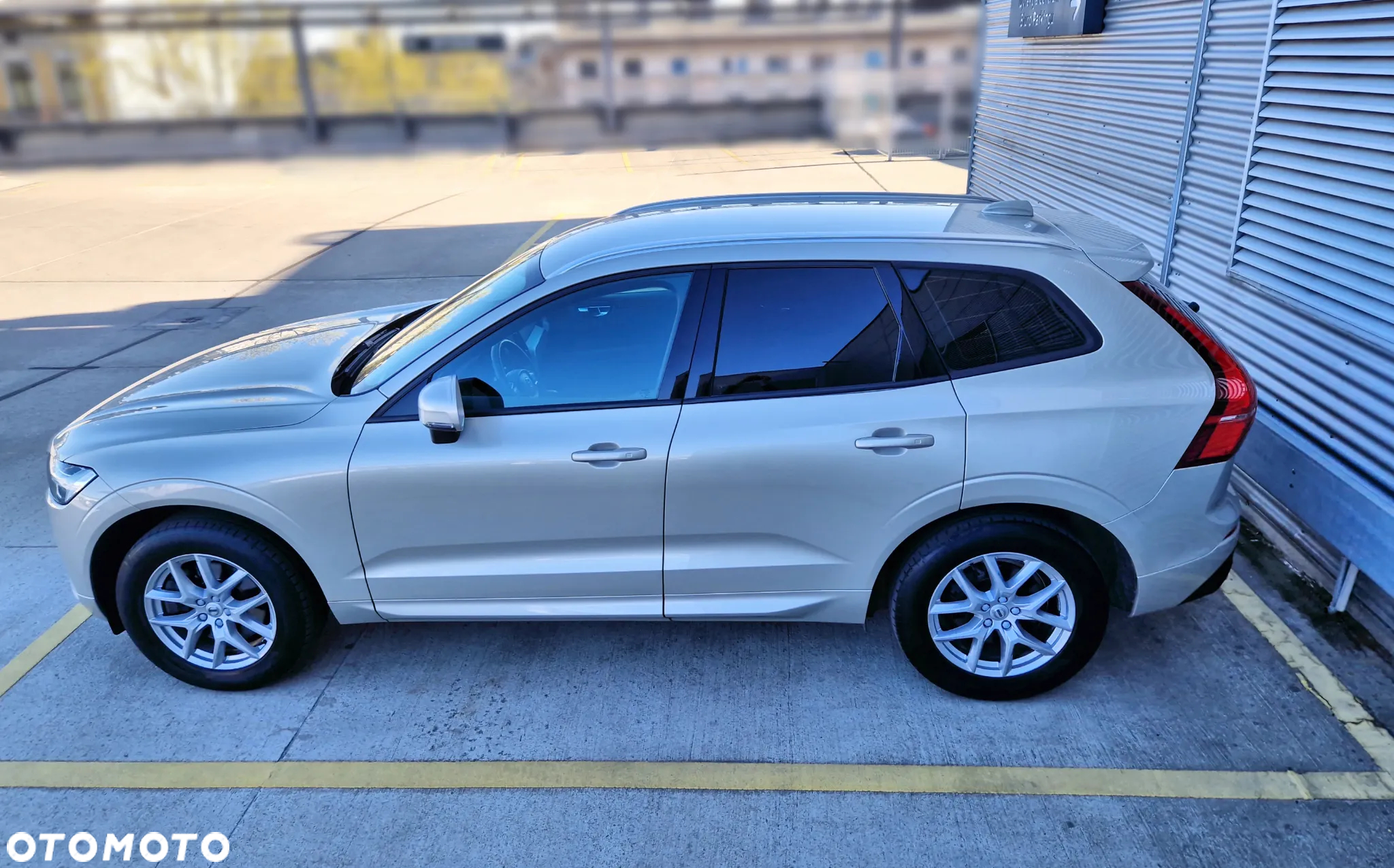 Volvo XC 60 D4 SCR Momentum - 6
