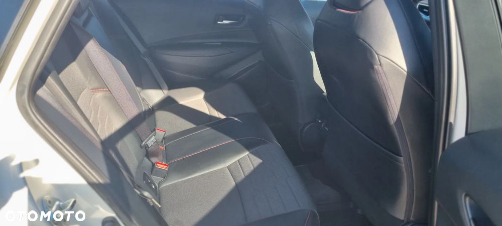 Toyota Corolla 1.8 Hybrid Selection - 13