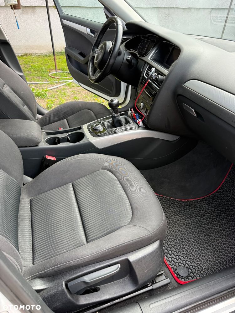 Audi A4 Avant 2.0 TDI DPF Ambiente - 9