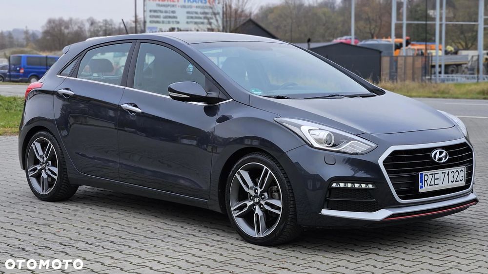 Hyundai i30 1.6 T GDI Turbo - 14