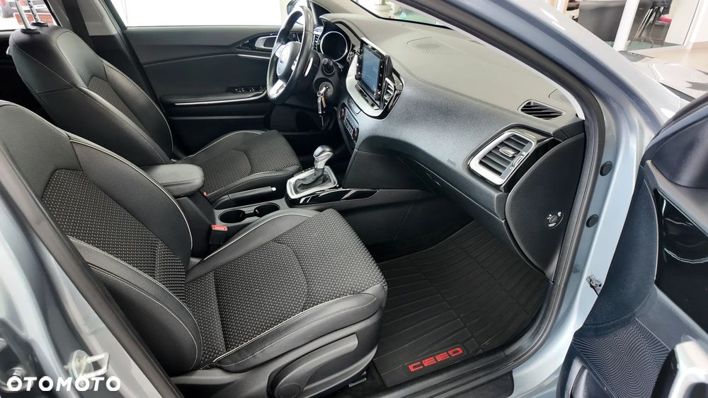 Kia Ceed 1.6 CRDi DCT Platinum Edition - 16