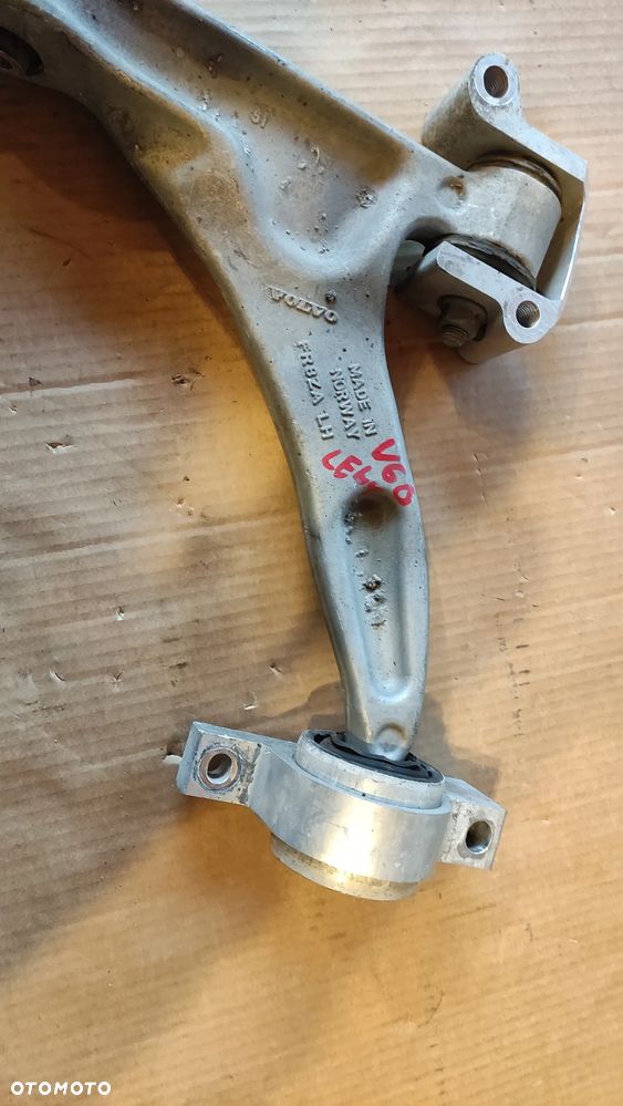 Wahacz lewy przód Volvo V60 oryginalny - 12