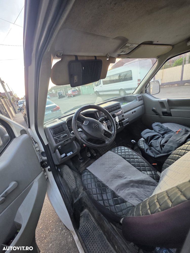 Volkswagen Transporter - 8