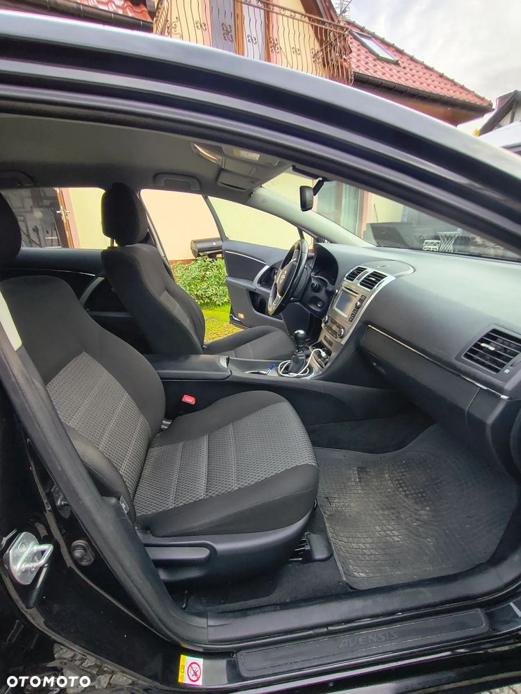 Toyota Avensis 2.0 D-4D Active - 6