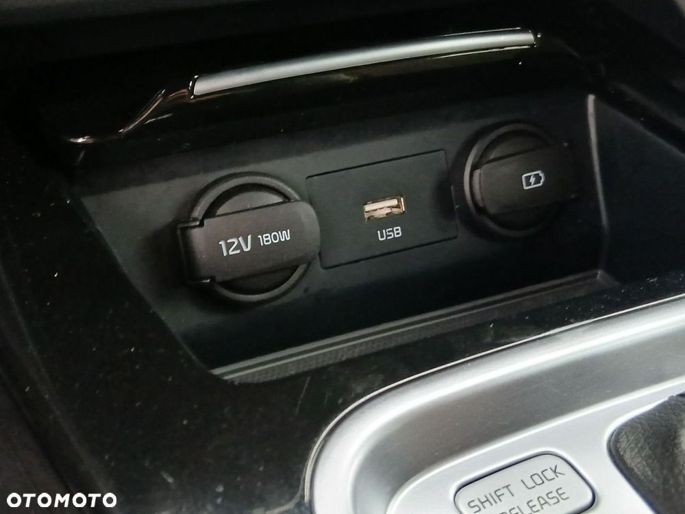 Kia XCeed - 23