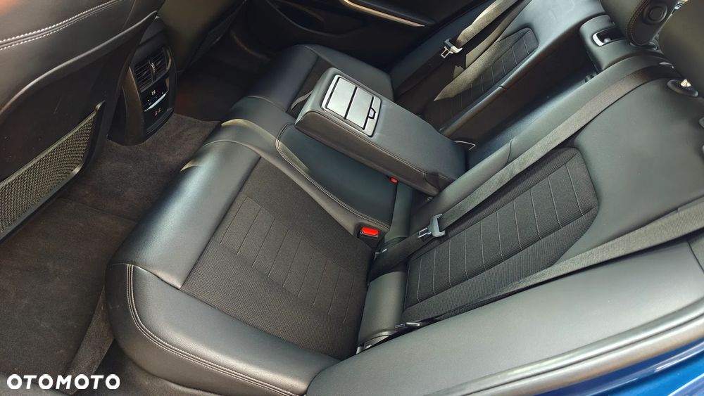 BMW Seria 3 320d Sport Line Shadow - 17